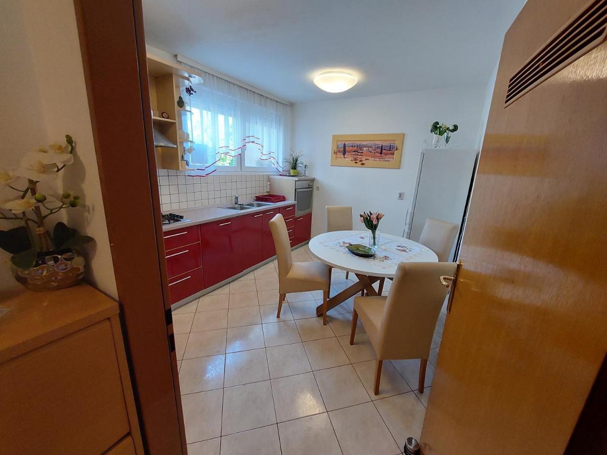 Apartment Meli Varaždin エクステリア 写真